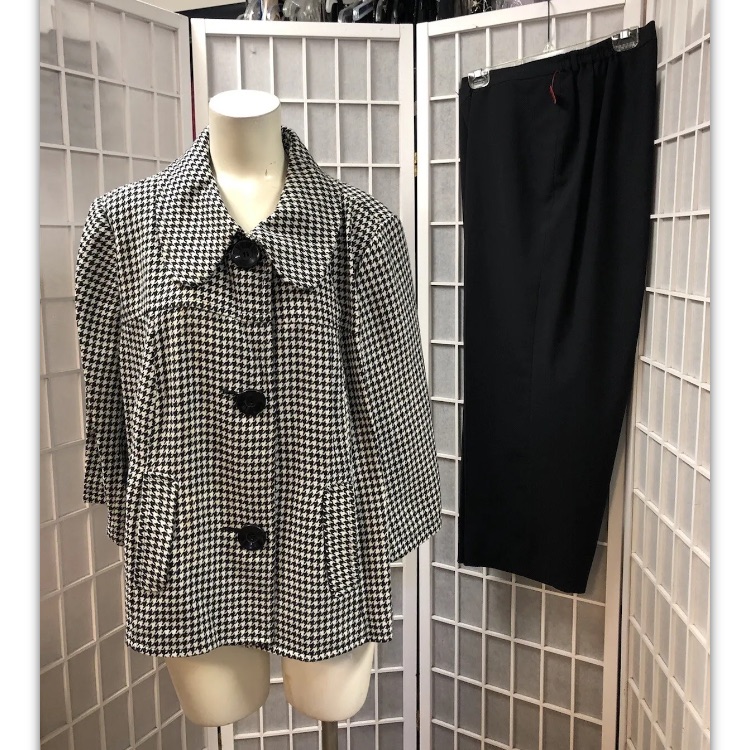 Lane Bryant, Set, Jacket Size 24/Capri Size 20w.: